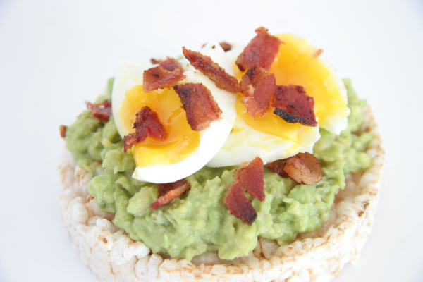 avocado bacon egg rice cake